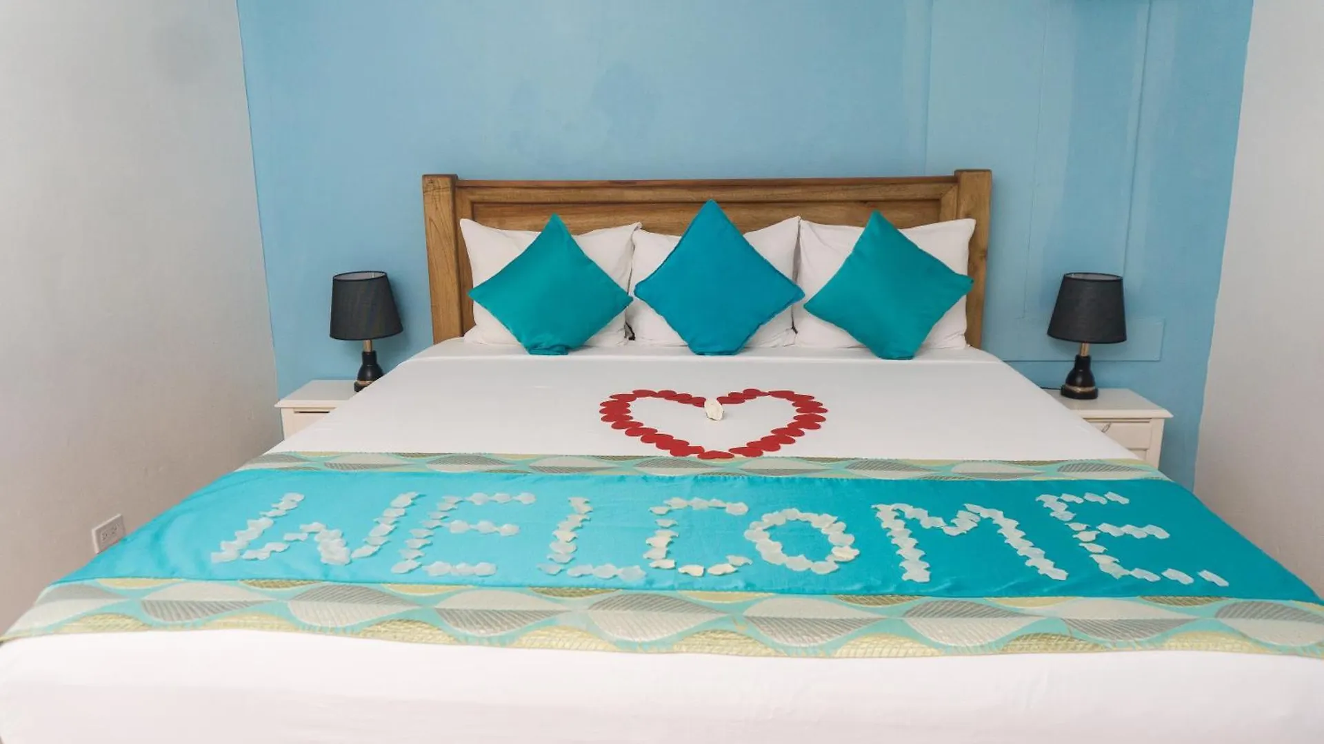 Beyond Sunset Resort & Villas Treasure Beach 4*,