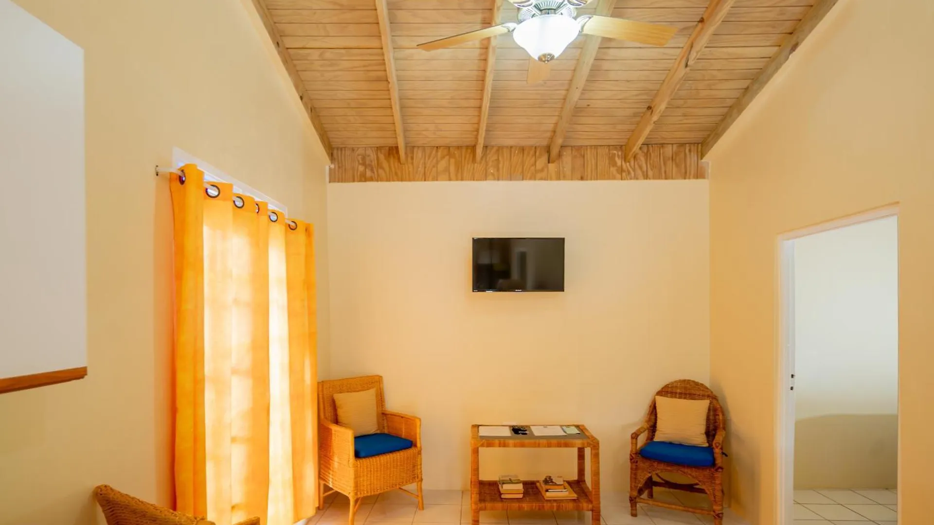 Beyond Sunset Resort & Villas Treasure Beach Frühstückspension